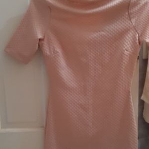 Pretty bodycon dress in pink